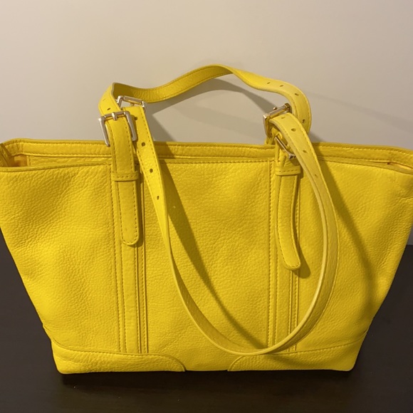 Tory Burch Lemon Yellow Medium Sized Purse - Picture 2 of 11